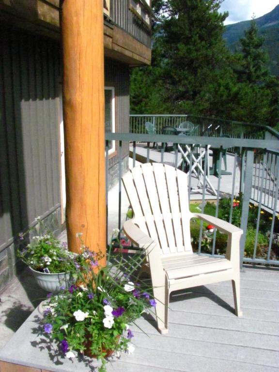 Greenwood Country Inn Pemberton Room photo
