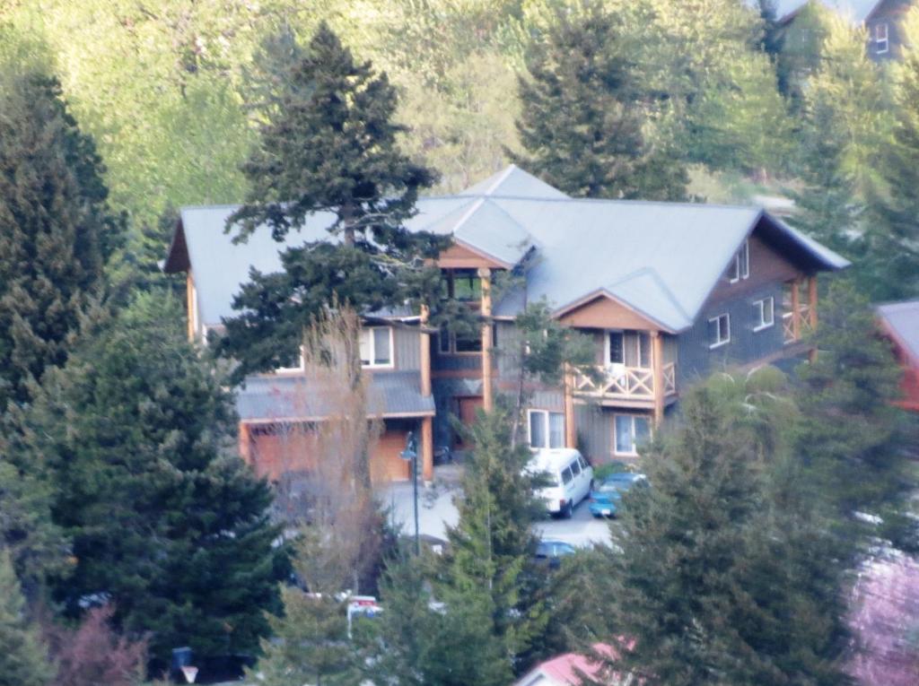Greenwood Country Inn Pemberton Exterior photo